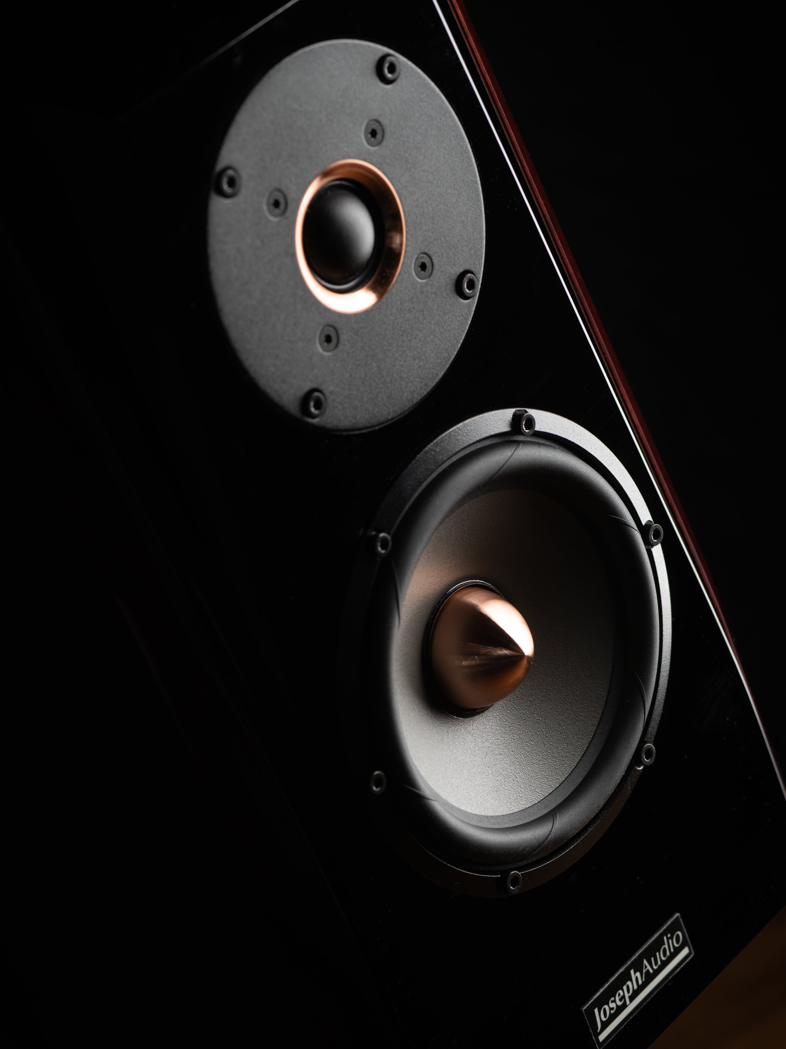 Introducing the Pulsar2 Graphene: The Biggest Little Speaker On